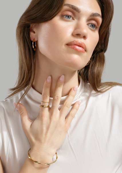 Pierścionek Twist Whisper - 18k Pozłacany