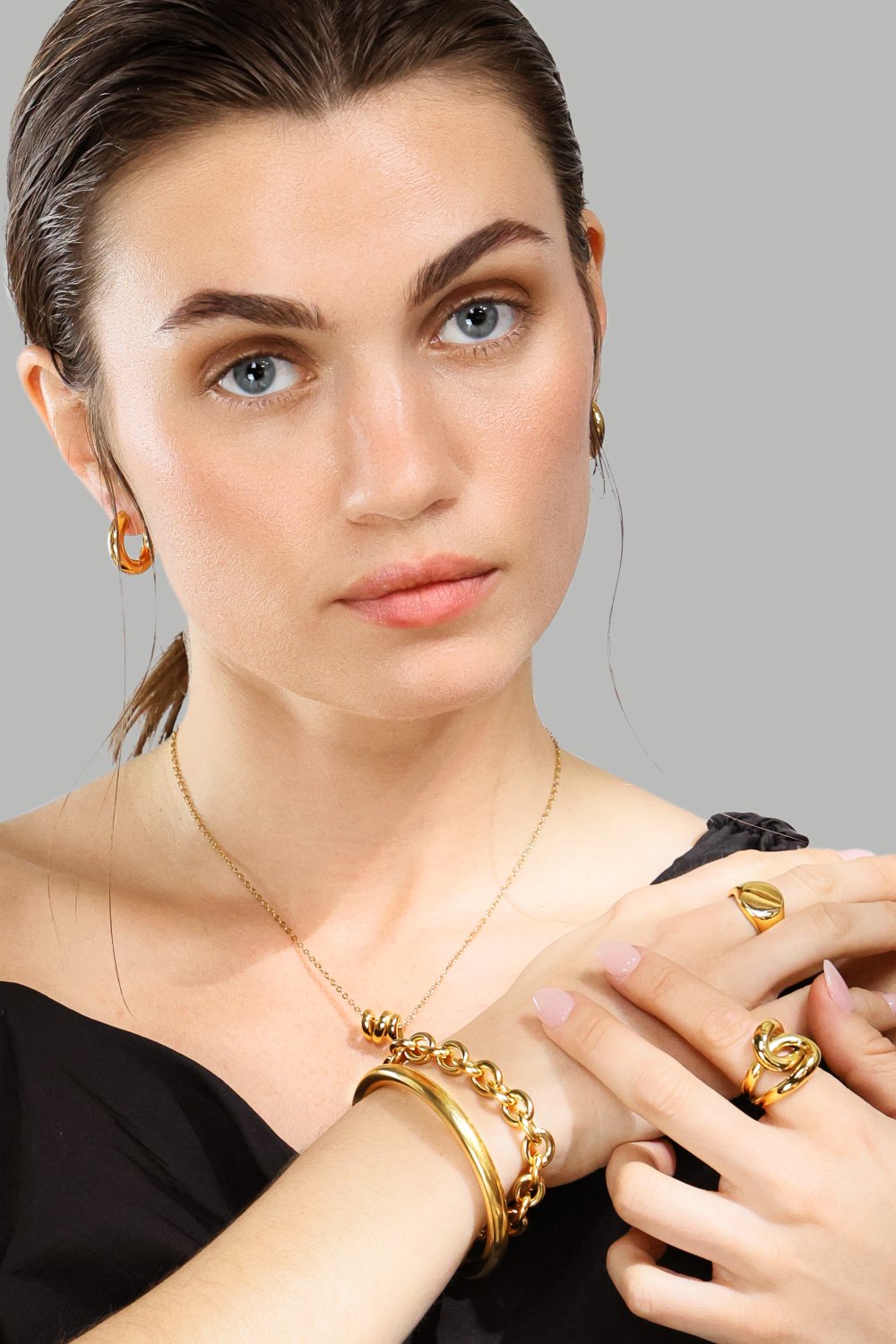Pierscionek Infinity Knot - 18k Gold Plated