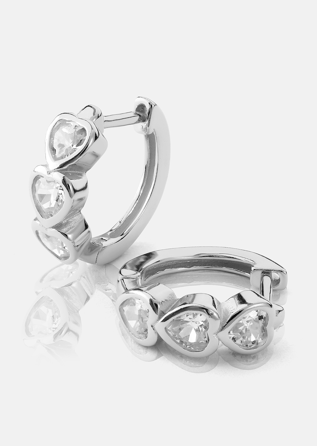 Kolczyk Heart Hoops - Posrebrzany